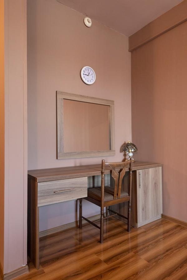 Leader Hotel Gori Zewnętrze zdjęcie