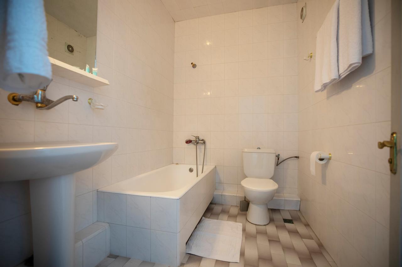 Leader Hotel Gori Zewnętrze zdjęcie