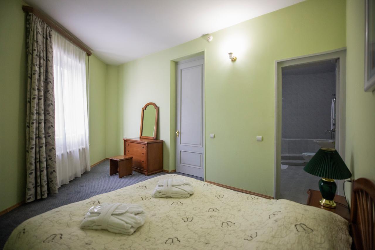 Leader Hotel Gori Zewnętrze zdjęcie